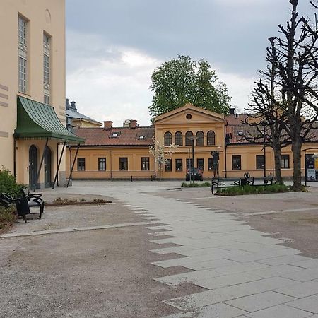 Norrköping A Marican Hostel & Hotel מראה חיצוני תמונה