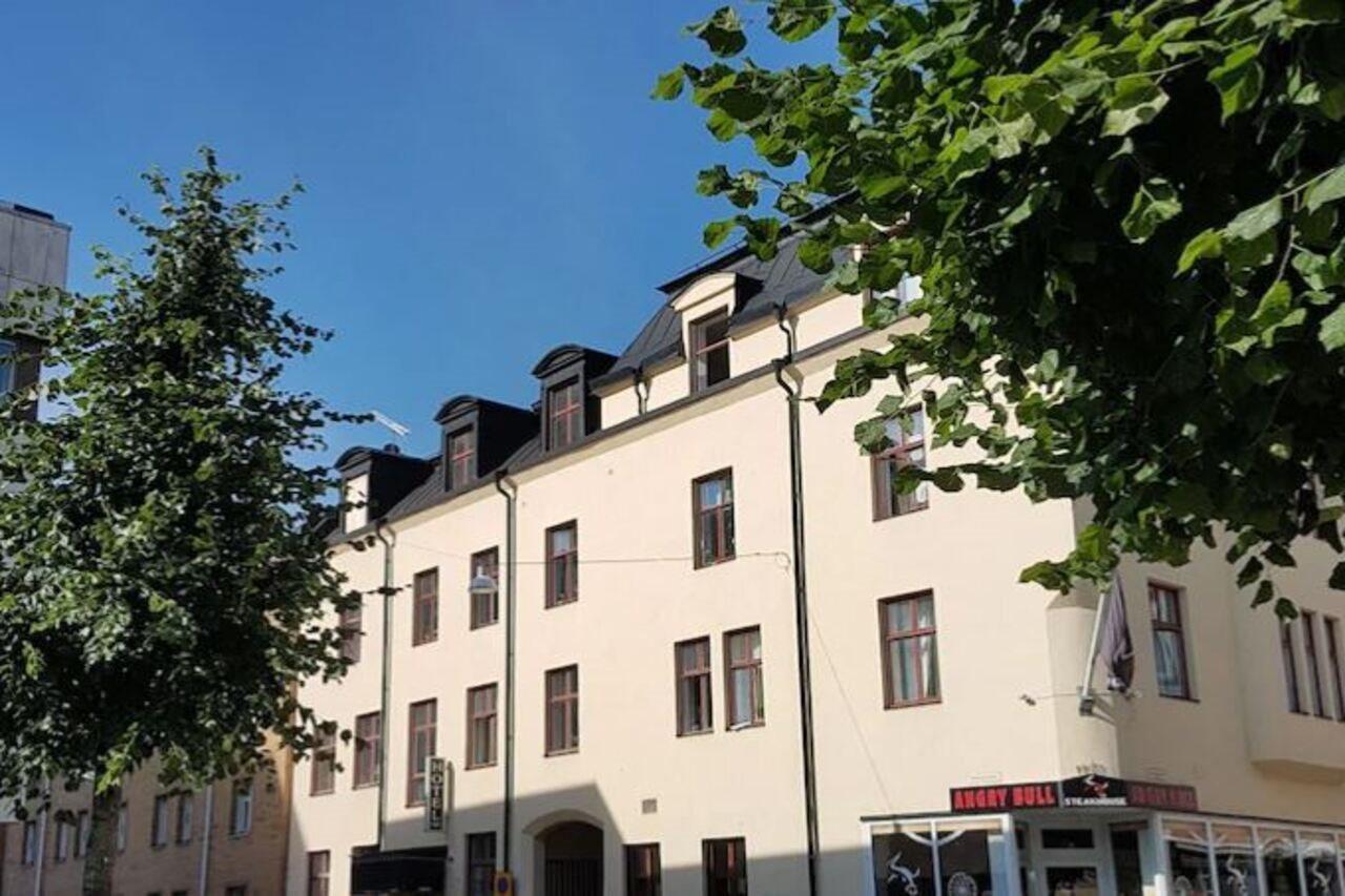 Norrköping A Marican Hostel & Hotel מראה חיצוני תמונה