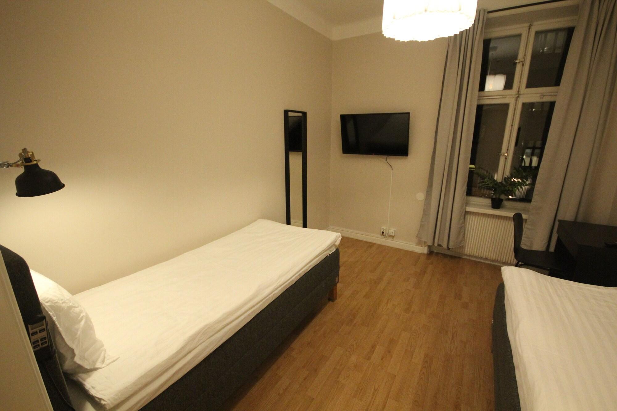 Norrköping A Marican Hostel & Hotel מראה חיצוני תמונה