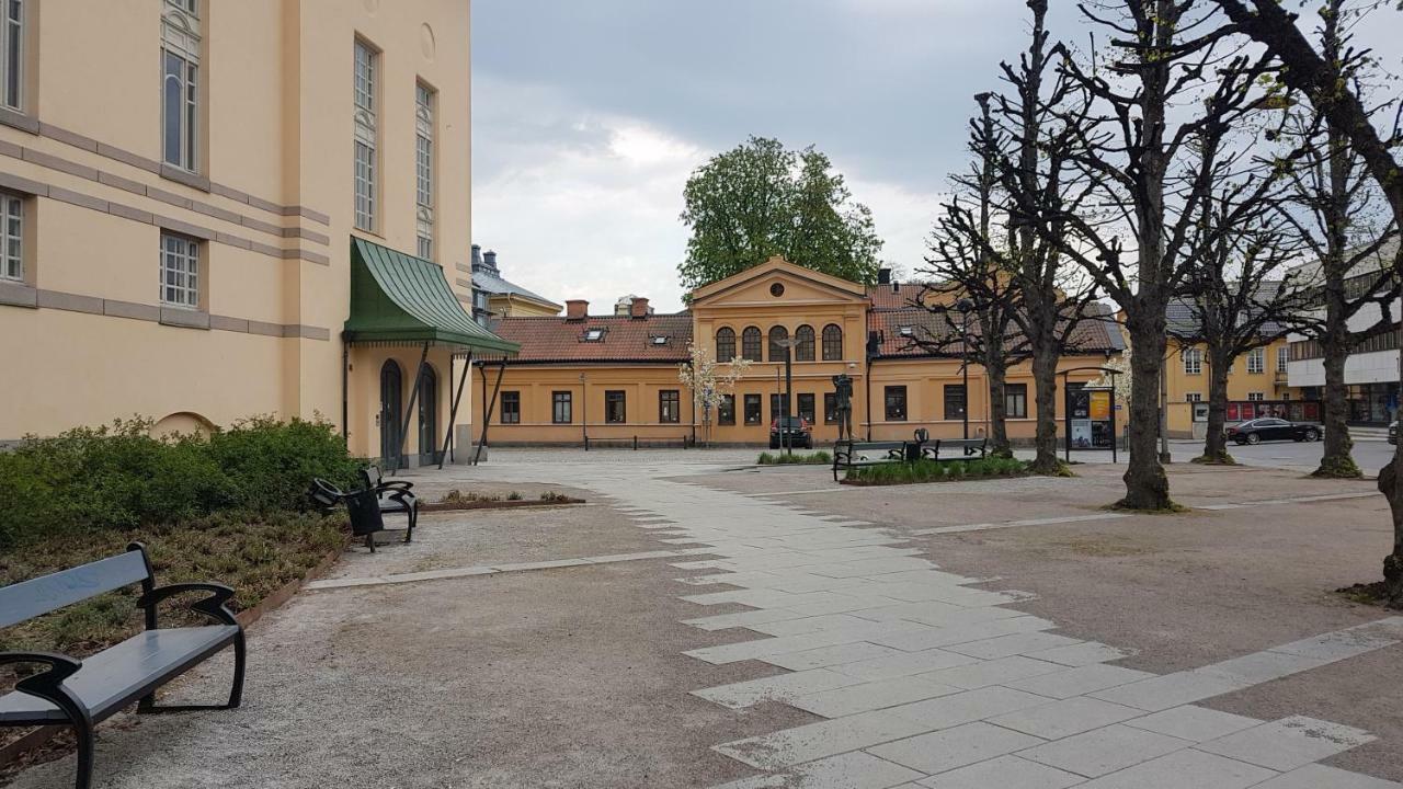 Norrköping A Marican Hostel & Hotel מראה חיצוני תמונה