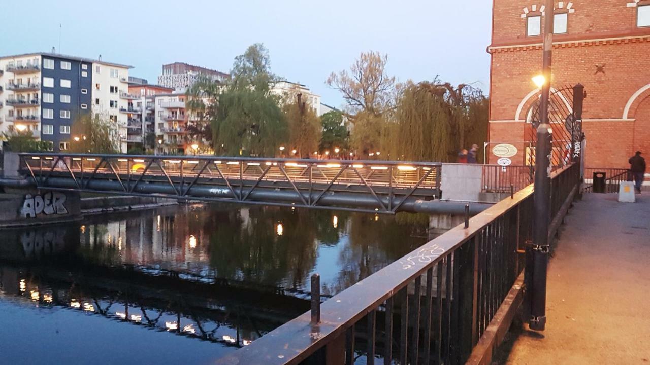 Norrköping A Marican Hostel & Hotel מראה חיצוני תמונה